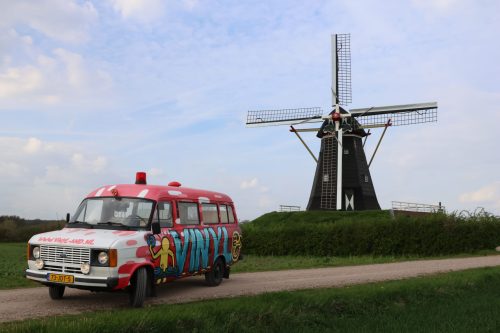Vinylmobiel grauwe beer2